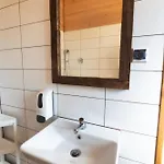 Góry Stołowe Camp - Całoroczne Miejsce Na Kamper, Przyczepę Lub Namiot *