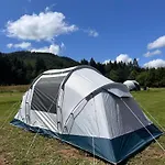 Gory Stolowe Camp - Caloroczne Miejsce Na Kamper, Przyczepe Lub Namiot مكان تخييم رادكوف