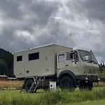 Góry Stołowe Camp - Całoroczne Miejsce Na Kamper, Przyczepę Lub Namiot