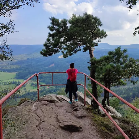 Gory Stolowe Camp - Caloroczne Miejsce Na Kamper, Przyczepe Lub Namiot *