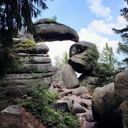 Gory Stolowe Camp - Caloroczne Miejsce Na Kamper, Przyczepe Lub Namiot *