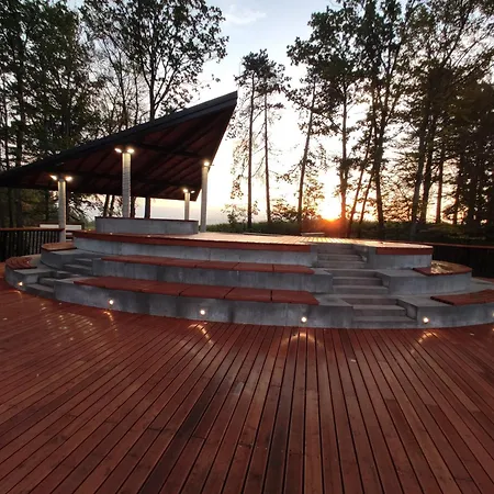 Campingplatz Gory Stolowe Camp - Caloroczne Miejsce Na Kamper, Przyczepe Lub Namiot Radkow