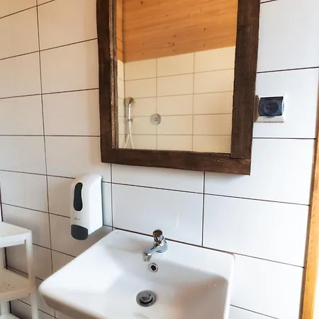 Gory Stolowe Camp - Caloroczne Miejsce Na Kamper, Przyczepe Lub Namiot *