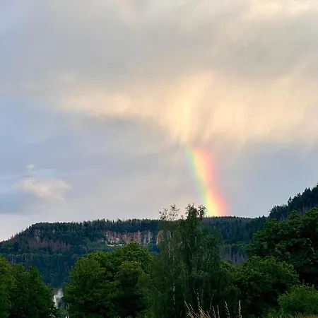 Campingplatz Gory Stolowe Camp - Caloroczne Miejsce Na Kamper, Przyczepe Lub Namiot