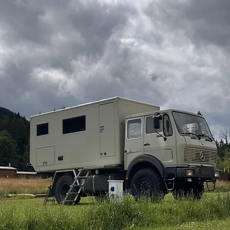 Gory Stolowe Camp - Rodzinne Pole Biwakowe, Kampery, Przyczepy, Namioty