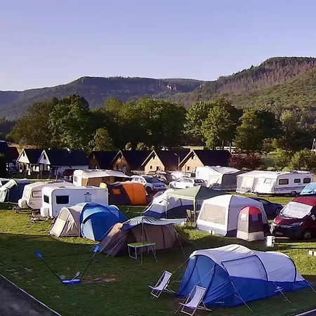 Kamp alanı Gory Stolowe Camp - Rodzinne Pole Biwakowe, Kampery, Przyczepy, Namioty