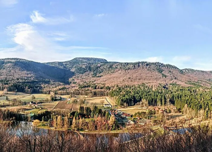 Gory Stolowe Camp - Caloroczne Miejsce Na Kamper, Przyczepe Lub Namiot