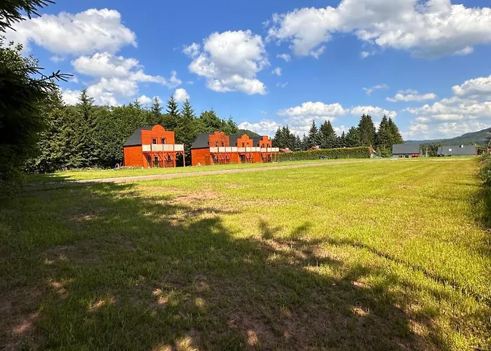 Gory Stolowe Camp - Caloroczne Miejsce Na Kamper, Przyczepe Lub Namiot Camping Radkow