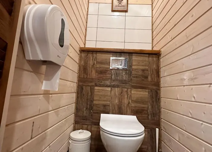 Gory Stolowe Camp - Caloroczne Miejsce Na Kamper, Przyczepe Lub Namiot *