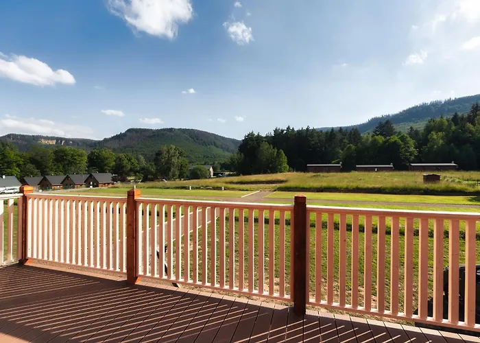 Gory Stolowe Camp - Caloroczne Miejsce Na Kamper, Przyczepe Lub Namiot