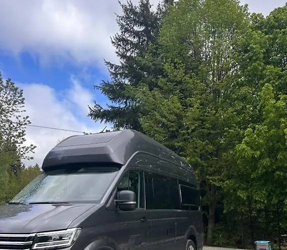 Campsite Gory Stolowe Camp - Caloroczne Miejsce Na Kamper, Przyczepe Lub Namiot *